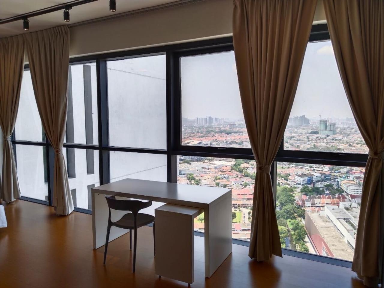 Manatidur@The Hub Ss2 Apartment Petaling Jaya Exterior photo